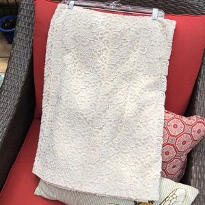 NEVER WORN! Cream cut out skirt. Summer is around the corner! Fresh looking!